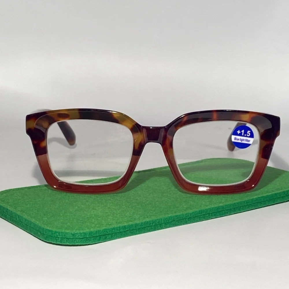@lwaltsak Claudia 1.5 Tortoise Reading Glasses Square Concave  Readers NWT